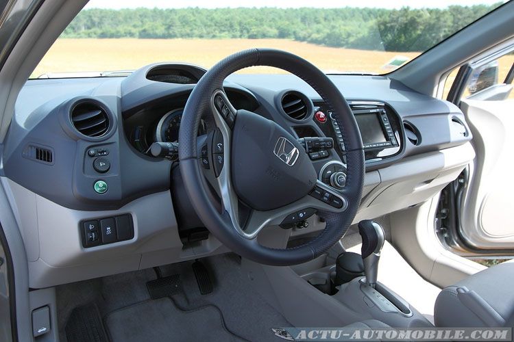 honda-insight-15t