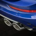 Détail sur les sorties d'échappement de la Golf R