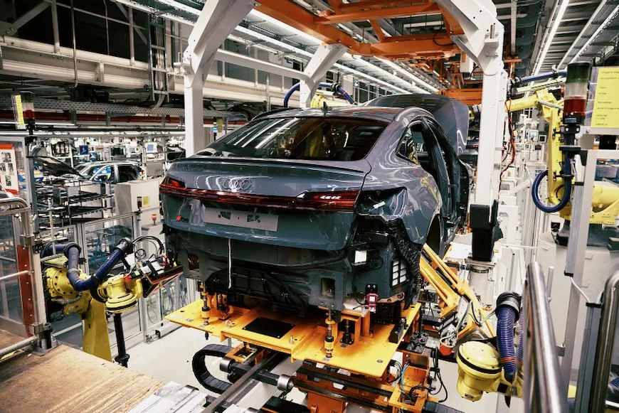 La production de l'Audi Q8 e-tron dans l'usine de Bruxelles