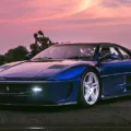 Voici un restomod magnifique de la Ferrari F355