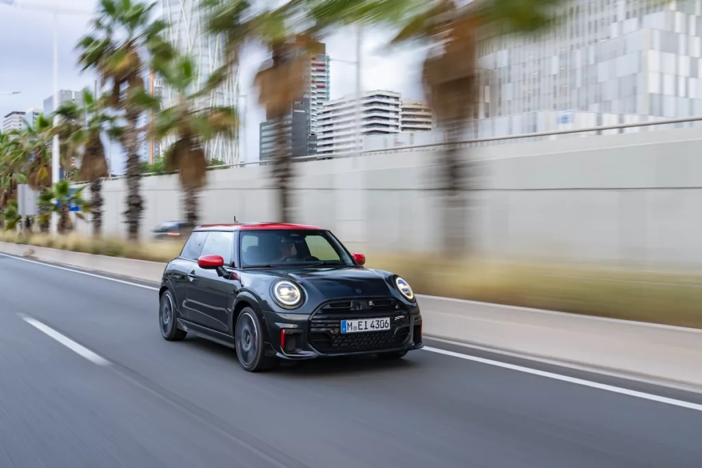 MINI John Cooper Works 2024