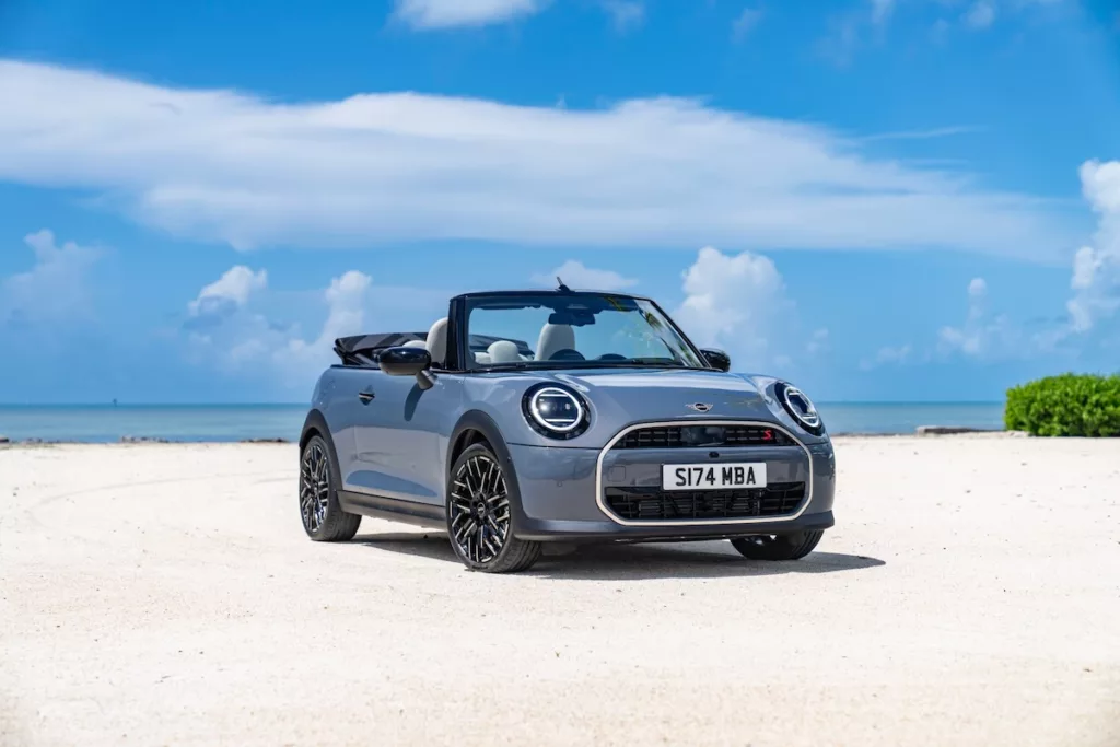 La Mini Cooper Cabriolet 2025