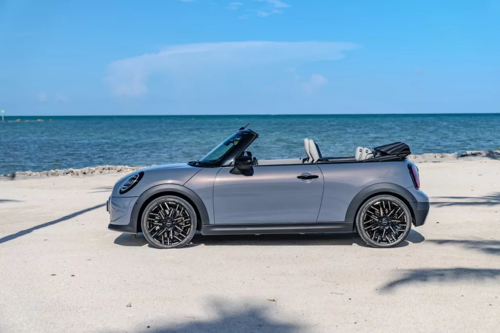 Mini Cooper Cabriolet 2025