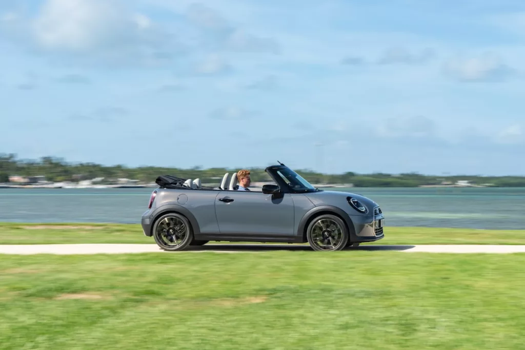 Mini Cooper Cabriolet 2025