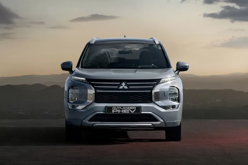 Mitsubishi Outlander 2025